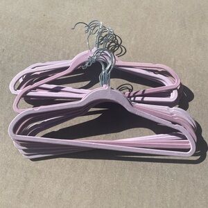 Velvet Covered Hangers, 18 Light Pink